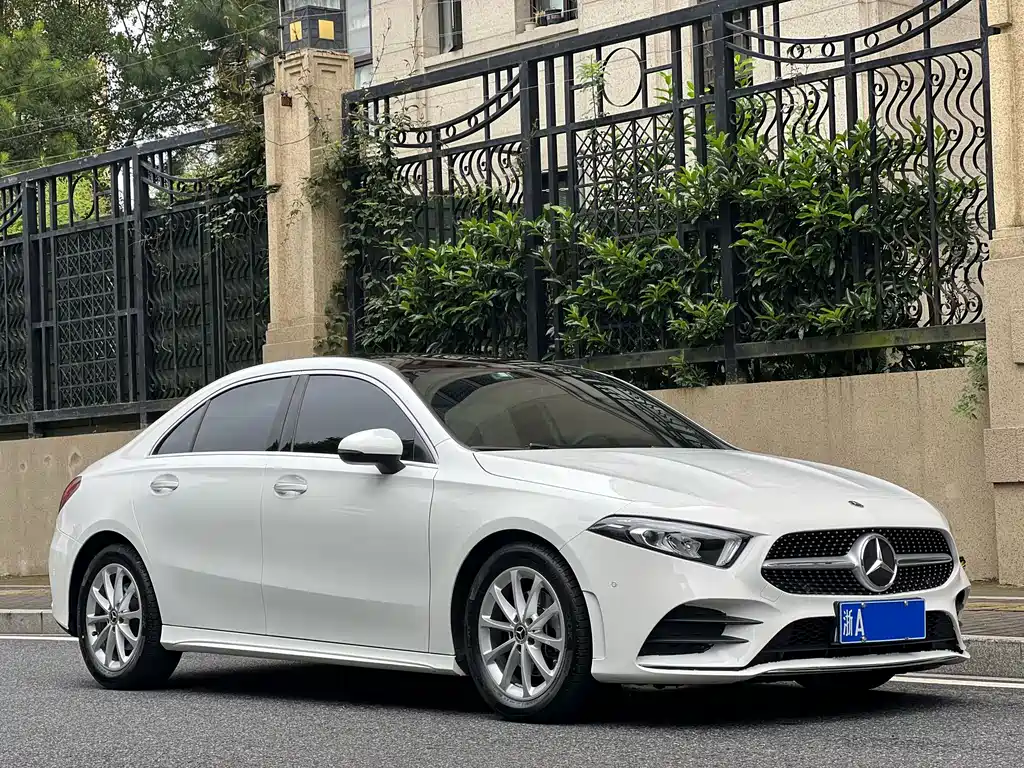 Mercedes-Benz A-Class 2021 — фото 3
