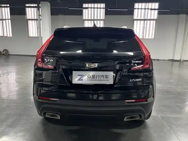 Cadillac XT4 2021