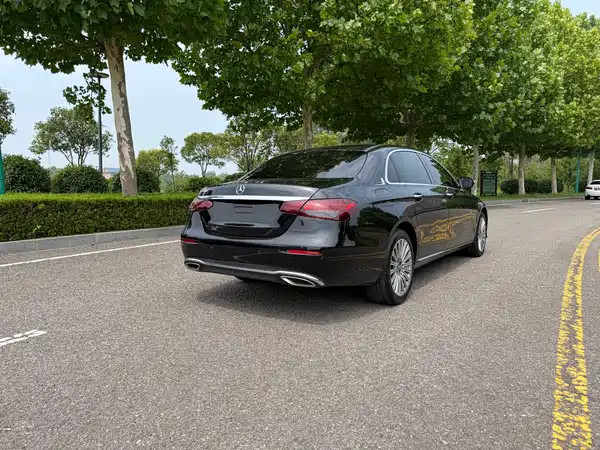 Mercedes-Benz E-Class 2017