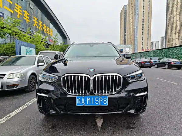 BMW X5 2023