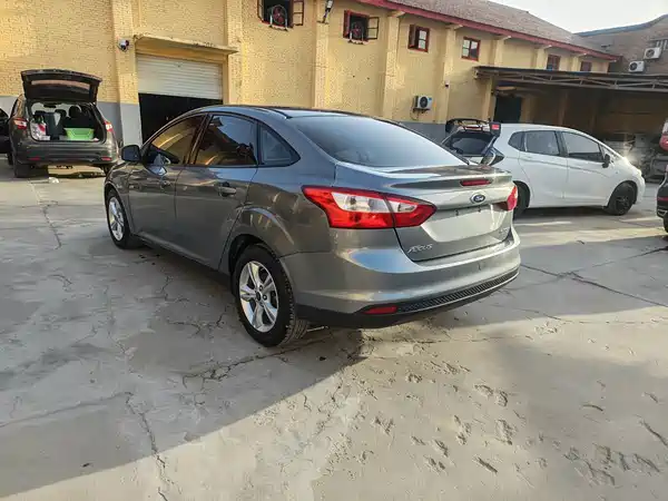 Ford Focus 2012