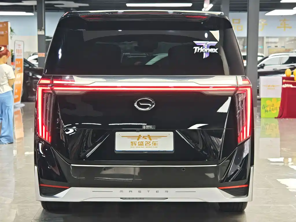 GAC Motor Trumpchi M8 2023 — фото 13
