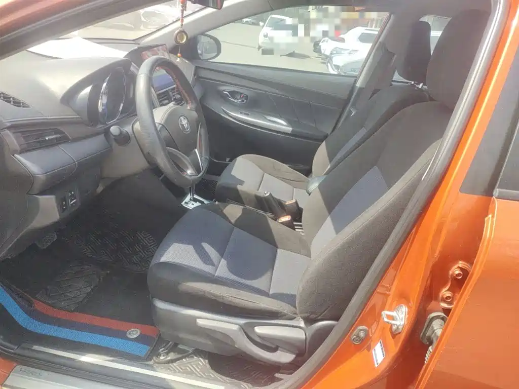 Toyota Yaris L 2016 — фото 15