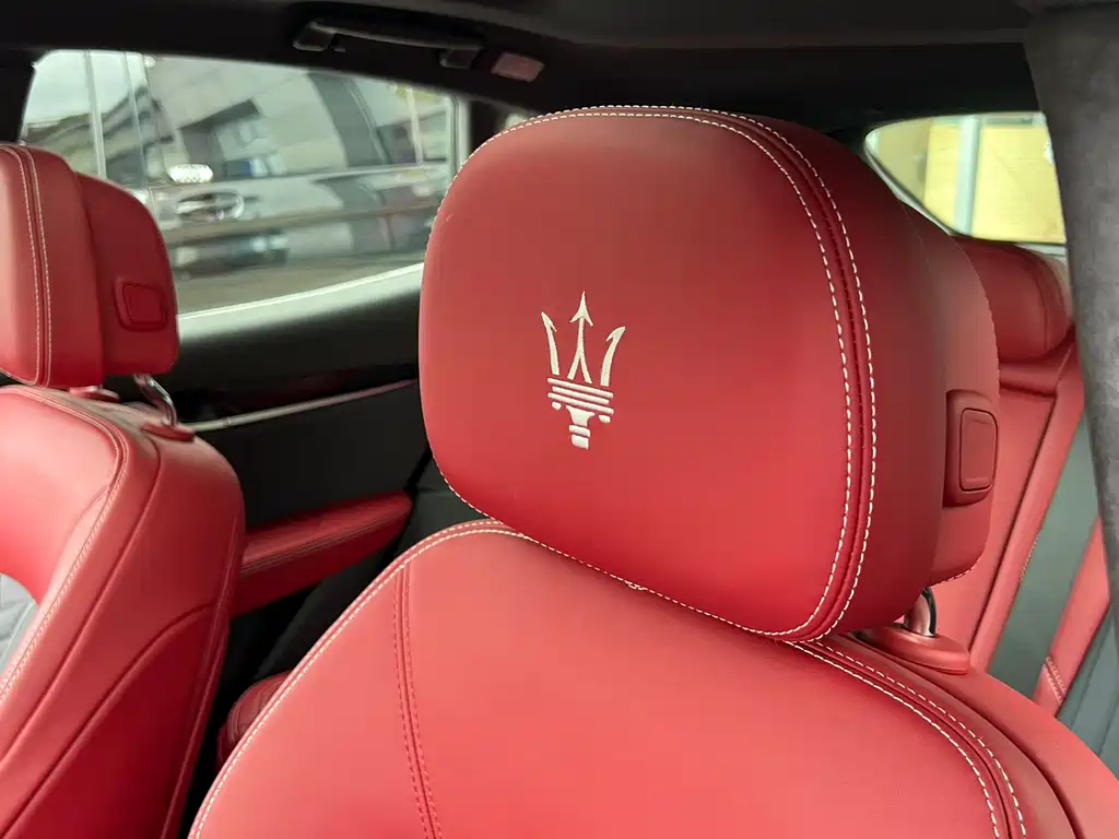 Maserati Levante — фото 14
