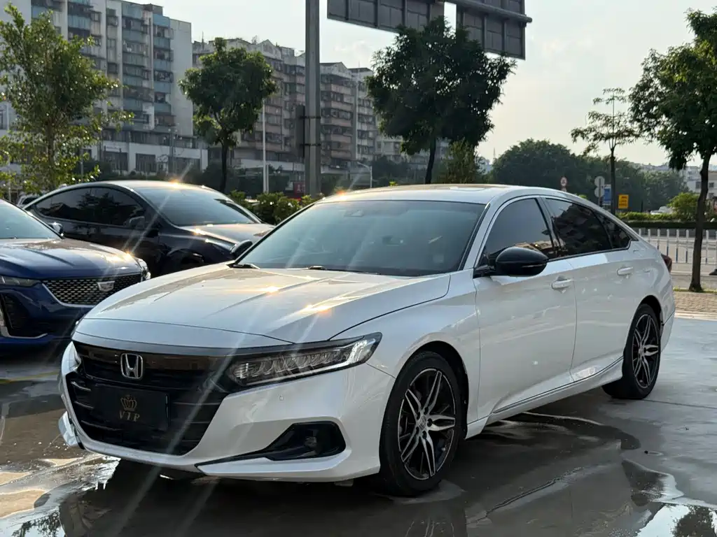 Honda Accord 2023 — фото 2