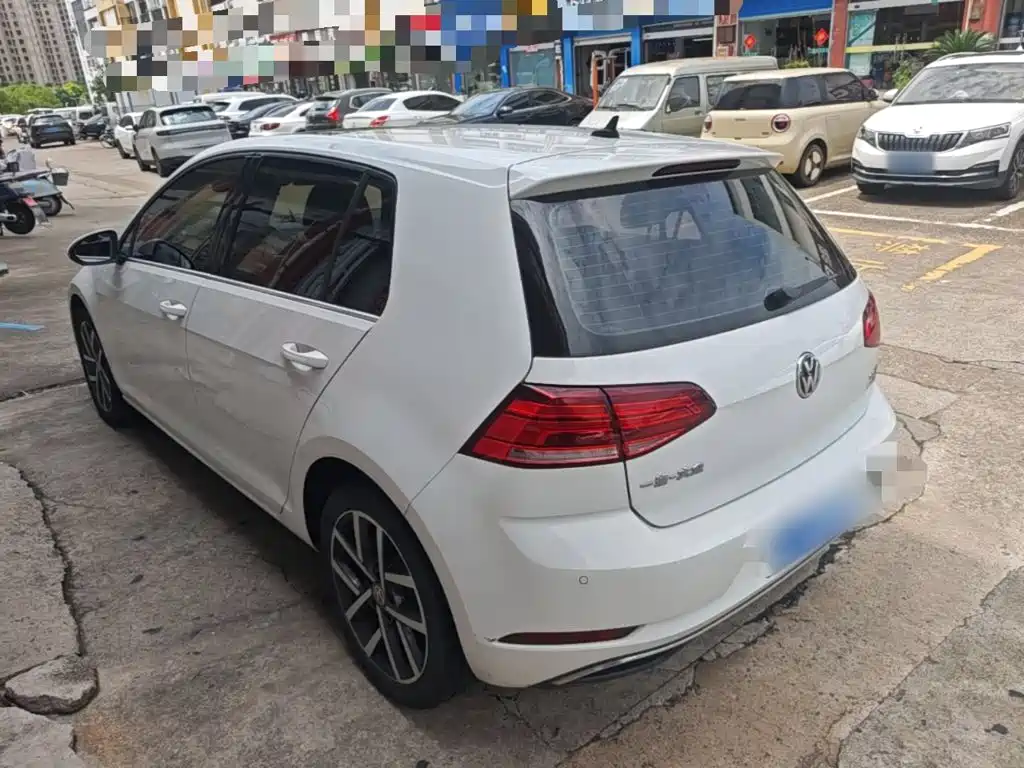 Volkswagen Golf 2020