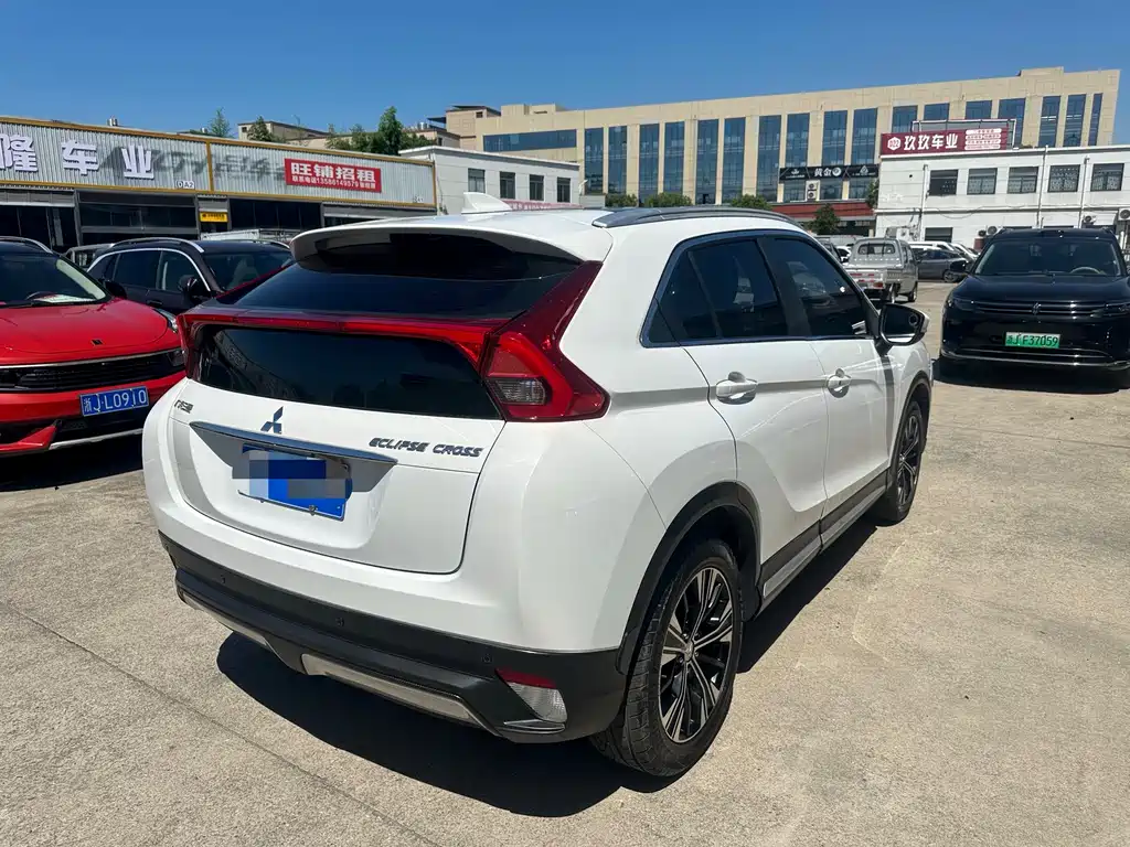 Mitsubishi Eclipse Cross 2020 — фото 4