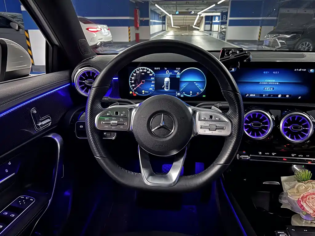 Mercedes-Benz A-Class 2023 — фото 10