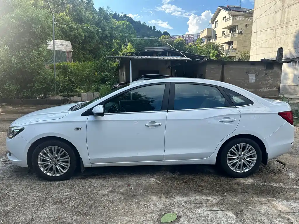Buick Excelle 2017