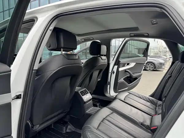 Audi A4L 2022