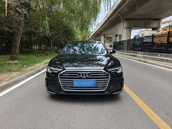 Audi A6L 2022