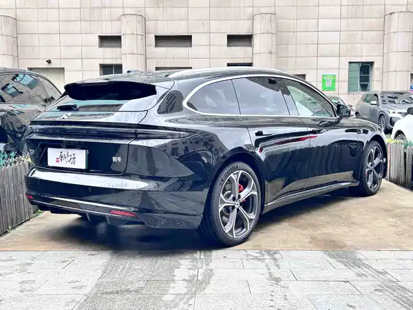 NIO ET5T 2025