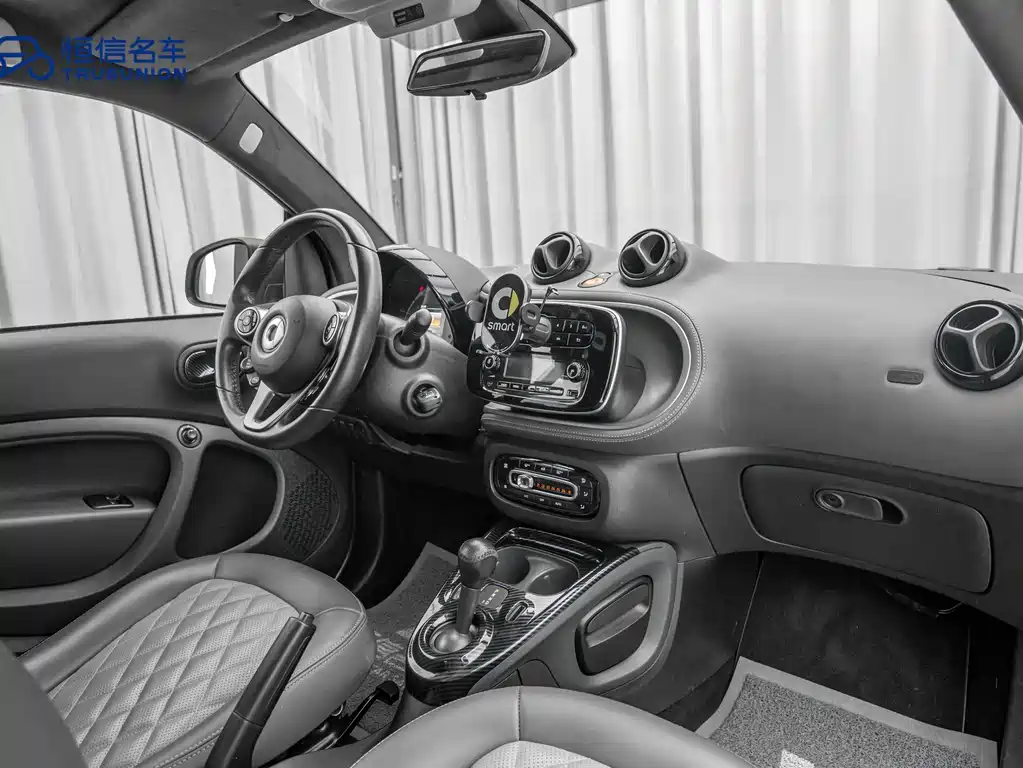 smart Fortwo 2017 — фото 12