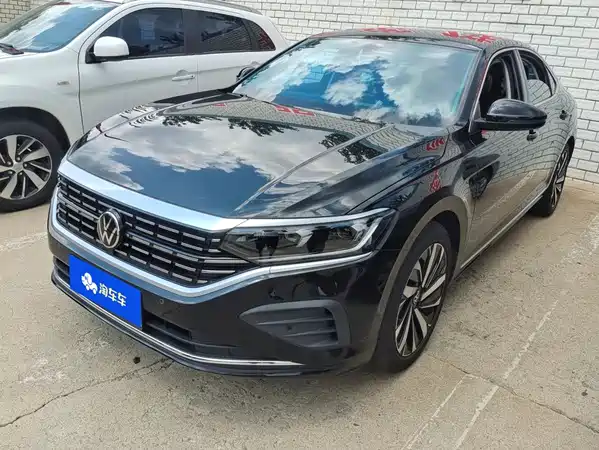 Volkswagen Passat 2025