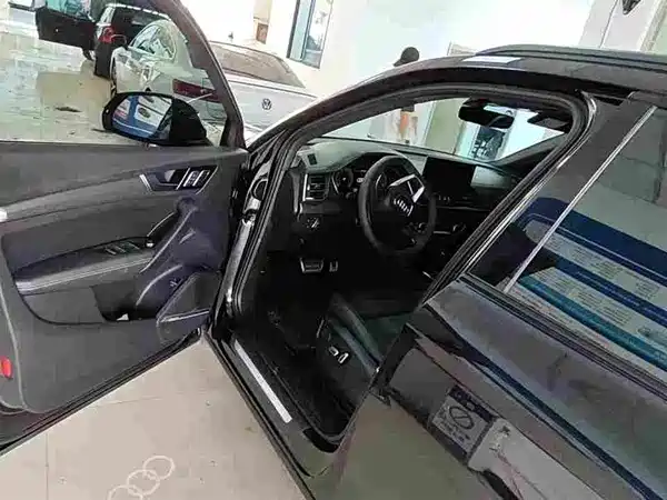 Audi Q5L 2024