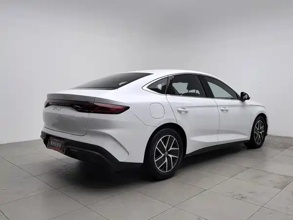BYD Qin L 2025