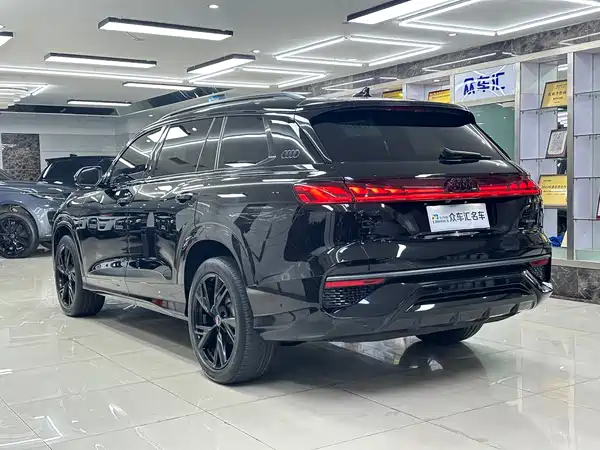 Audi Q6 2024