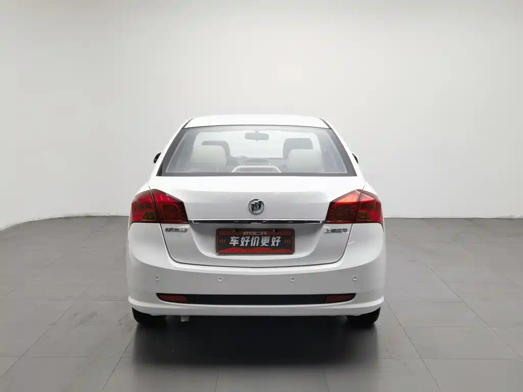 Buick Excelle 2013 — фото 4
