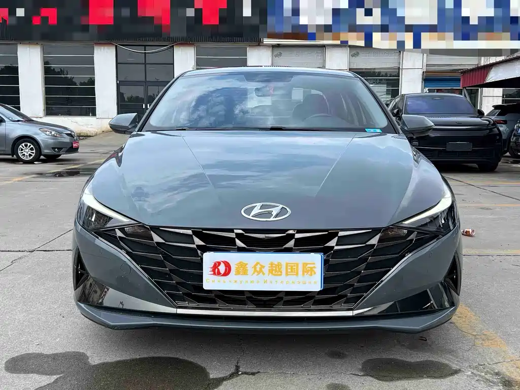 Hyundai Elantra 2023 — фото 3