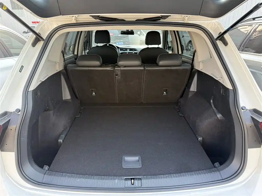 Volkswagen Tiguan L 2019 — фото 17