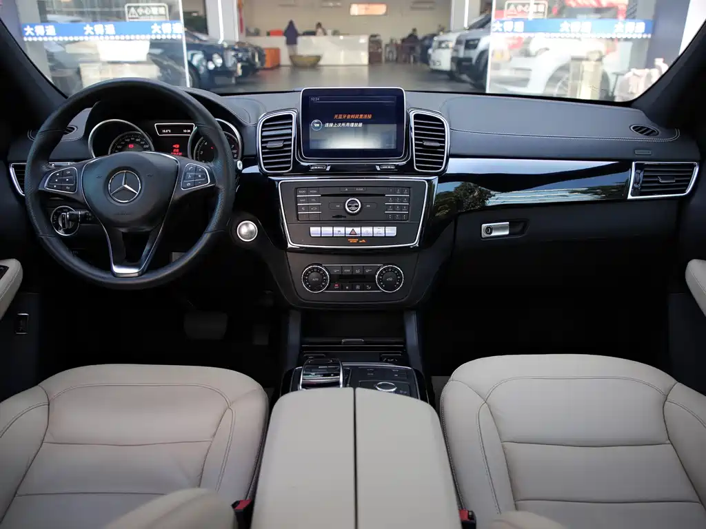 Mercedes-Benz GLE 2017 — фото 6