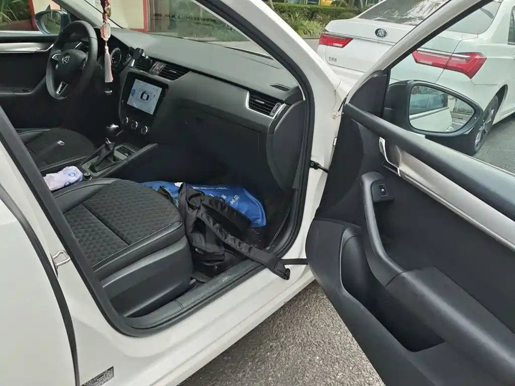 Skoda Octavia 2020 — фото 20