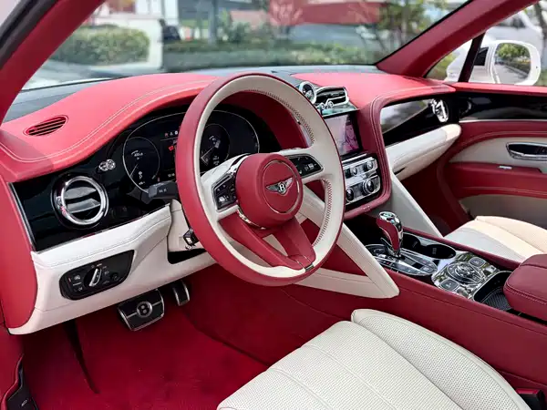 Bentley Bentayga 2022