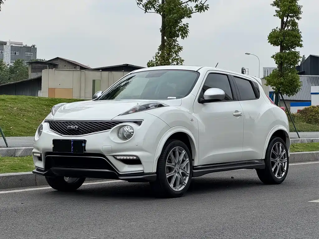 Infiniti ESQ 2017
