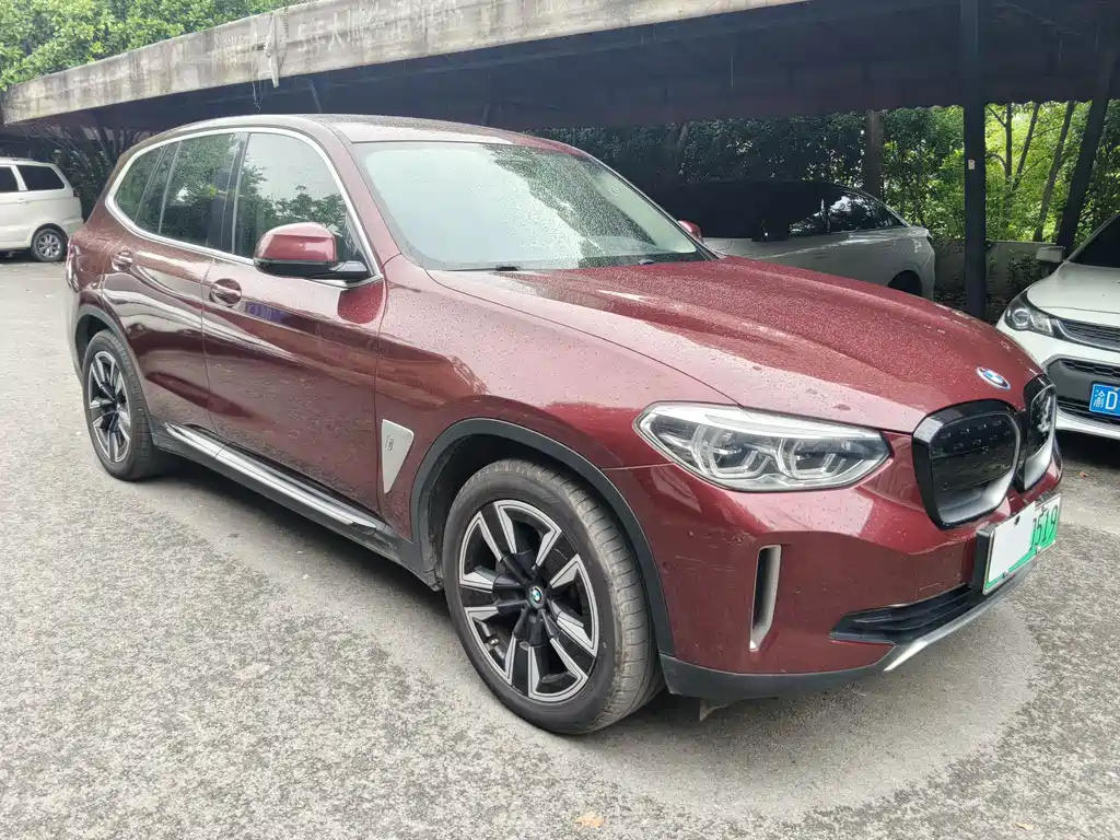 BMW iX3 2021 — фото 3