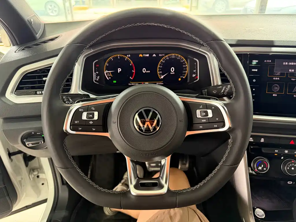 Volkswagen T-Roc 2022 — фото 12
