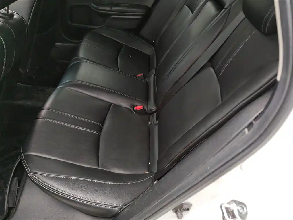 Honda Civic 2021 — фото 17