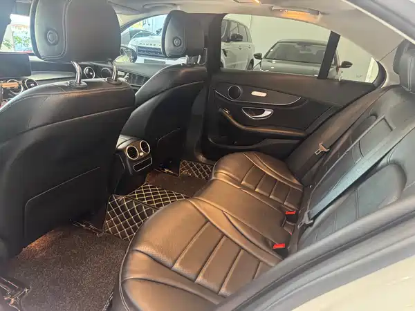 Mercedes-Benz C-Class 2019
