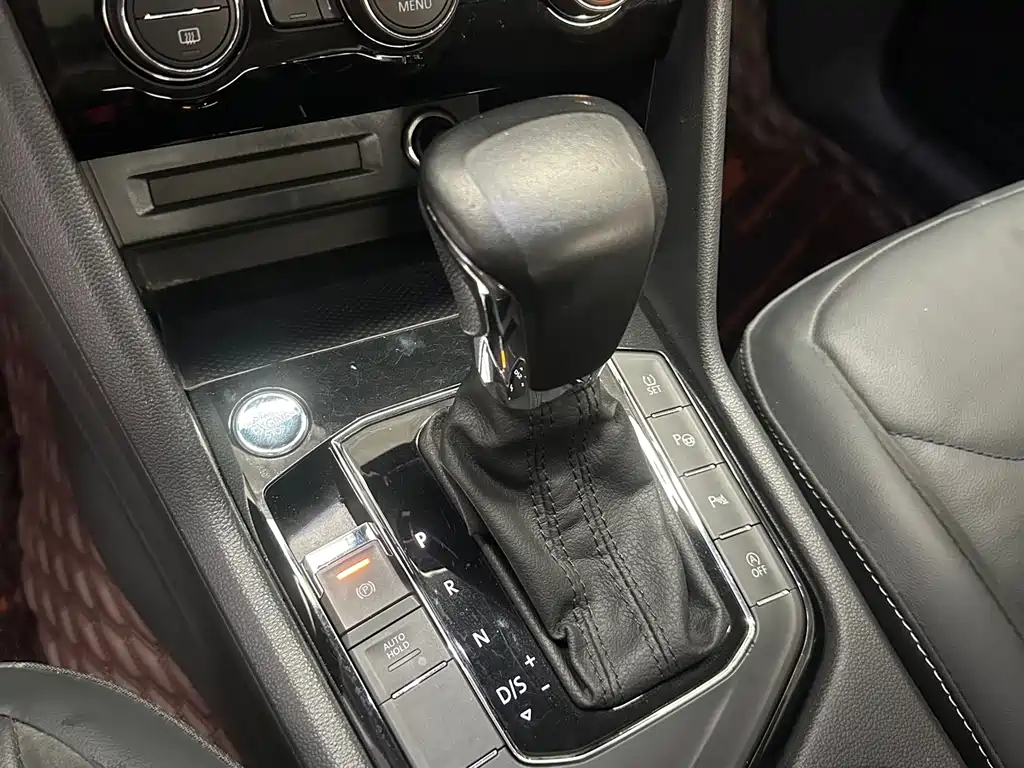 Volkswagen Tiguan L 2019 — фото 18