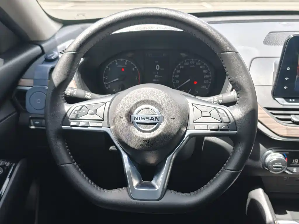 Nissan Teana 2022