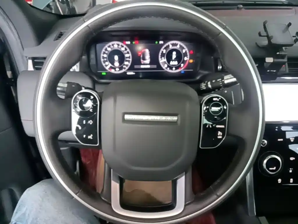 Land Rover Discovery Sport 2021 — фото 11