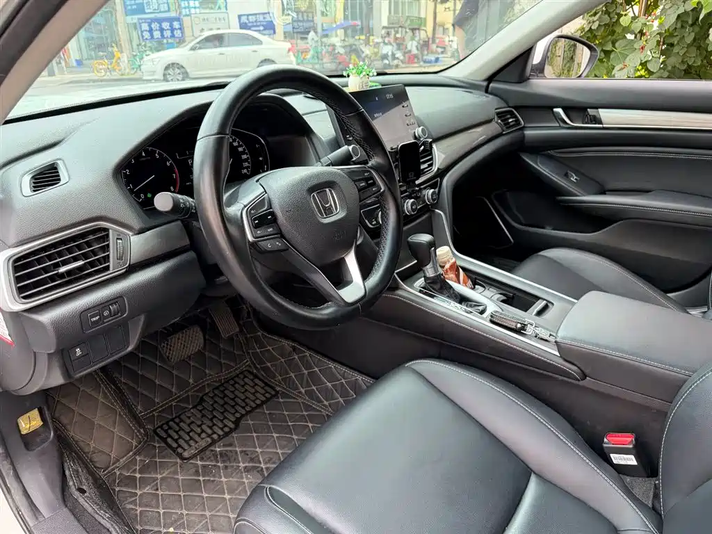 Honda Inspire 2020 — фото 7