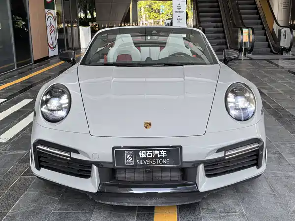 Porsche 911 2022