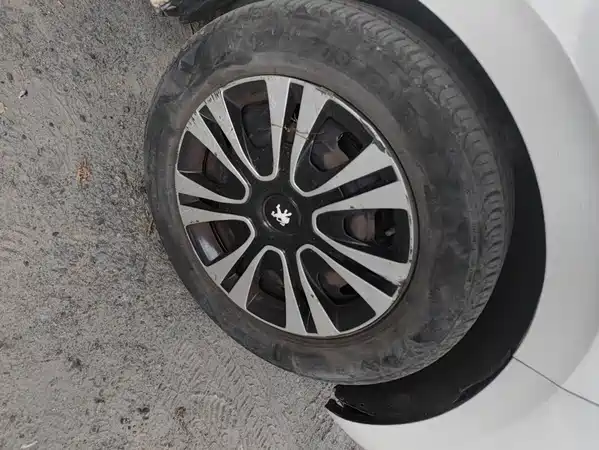 Peugeot 301 2014