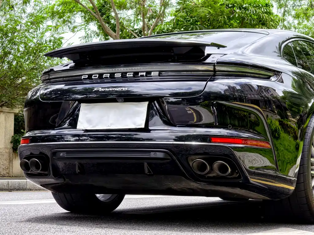 Porsche Panamera 2024
