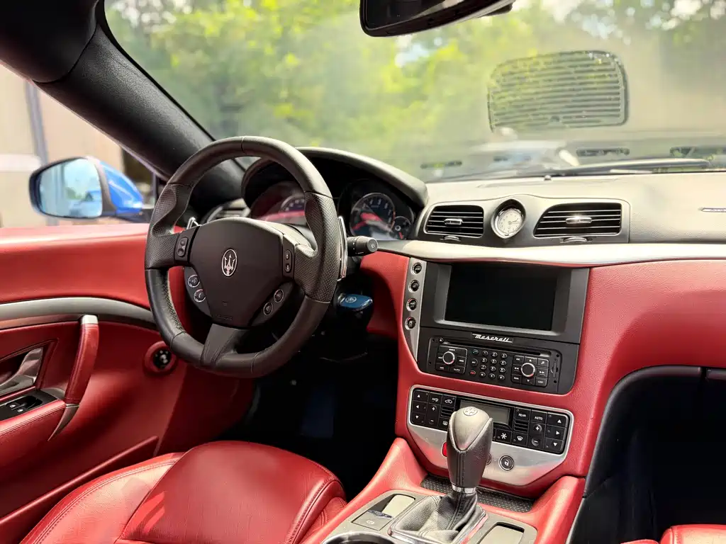 Maserati Granturismo 2015 — фото 13