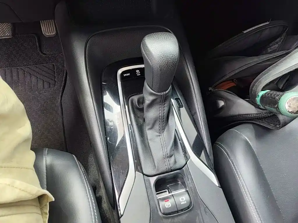 Toyota Corolla 2021 — фото 14
