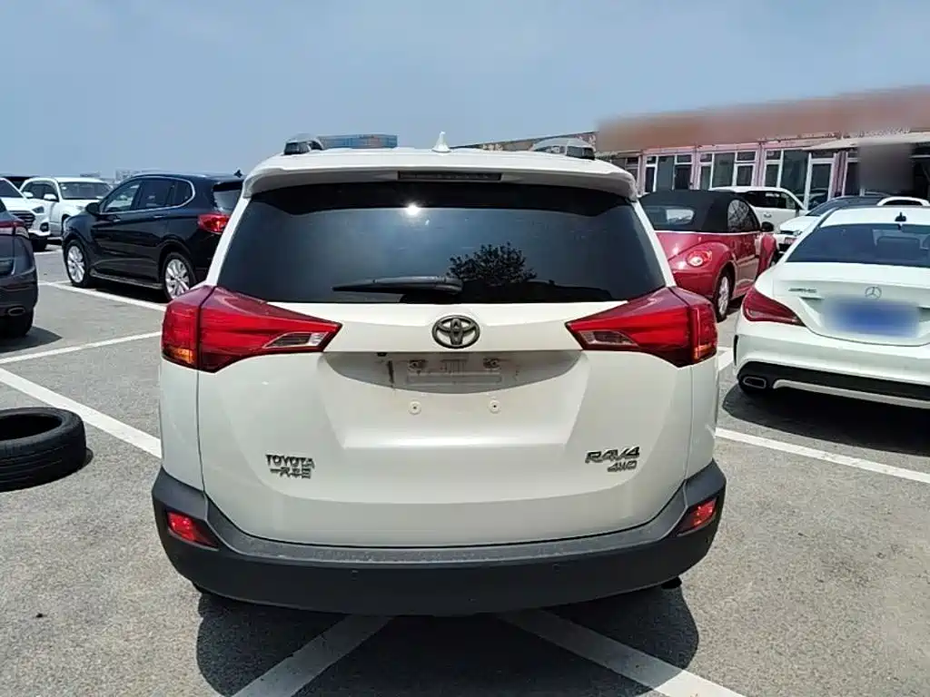 Toyota RAV4 2016