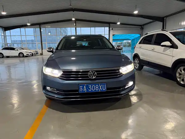 Volkswagen Viloran 2018