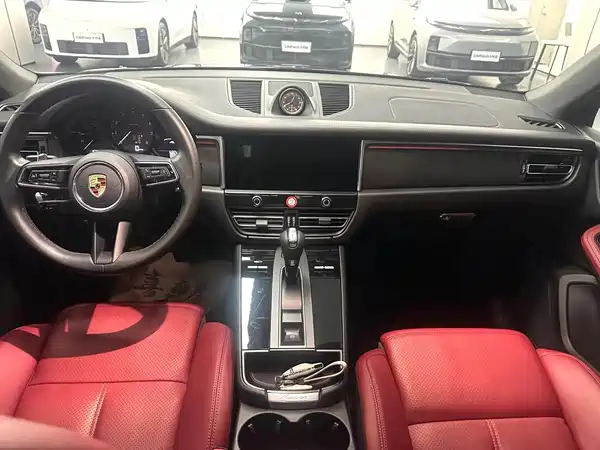 Porsche Macan 2022