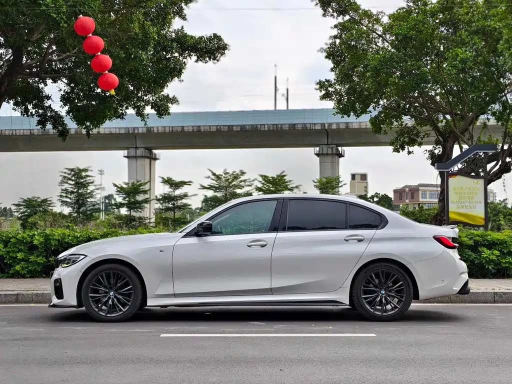 BMW 3 Series 2020