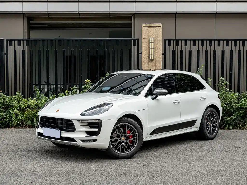 Porsche Macan 2016 — фото 1
