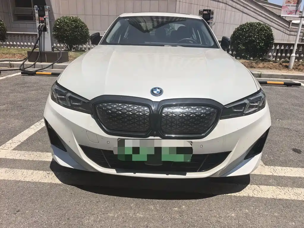 BMW i3 2024 — фото 2