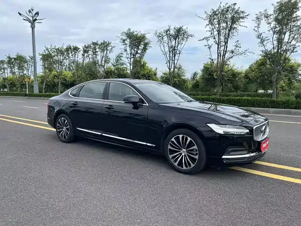 Volvo S90 2024