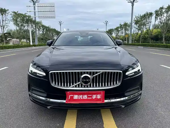 Volvo S90 2024