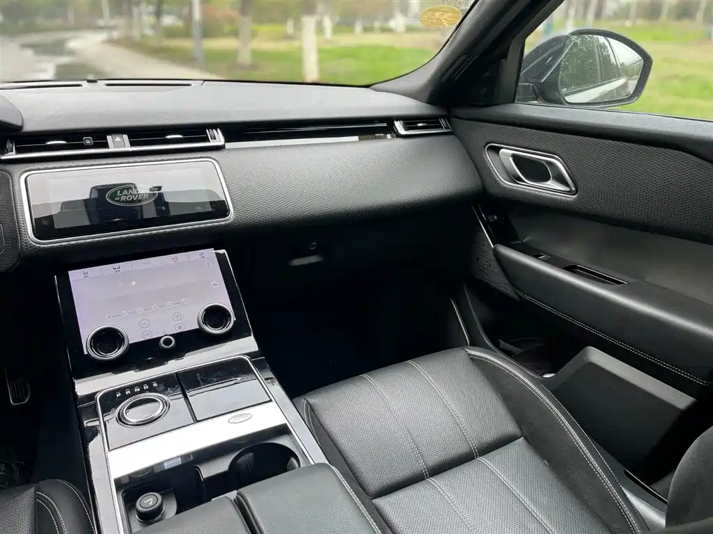 Land Rover Velar 2019 — фото 17